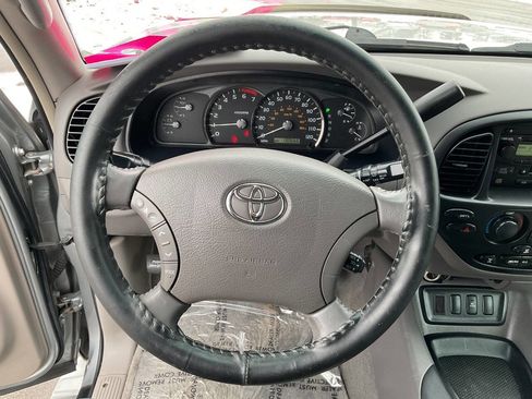 Used 2007 Toyota Sequoia SR5 image 16