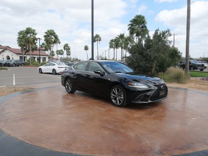 Used 2019 Lexus ES 350 F Sport w/ Accessory Package 2