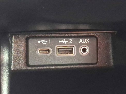 Used 2021 Nissan Maxima Platinum w/ 40th Anniversary Package image 24