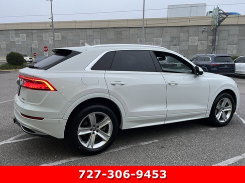 Used 2021 Audi Q8 Premium w/ Convenience Package image 10