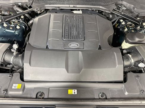 Used 2019 Land Rover Range Rover Supercharged AWD/4WD image 39