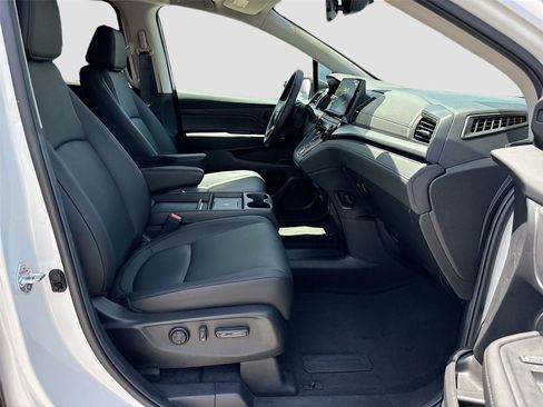 Certified 2026 Honda Odyssey EX-L image 33