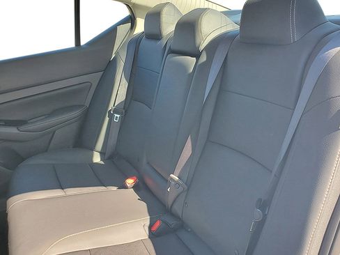 New 2025 Nissan Altima 2.5 SL FWD image 11