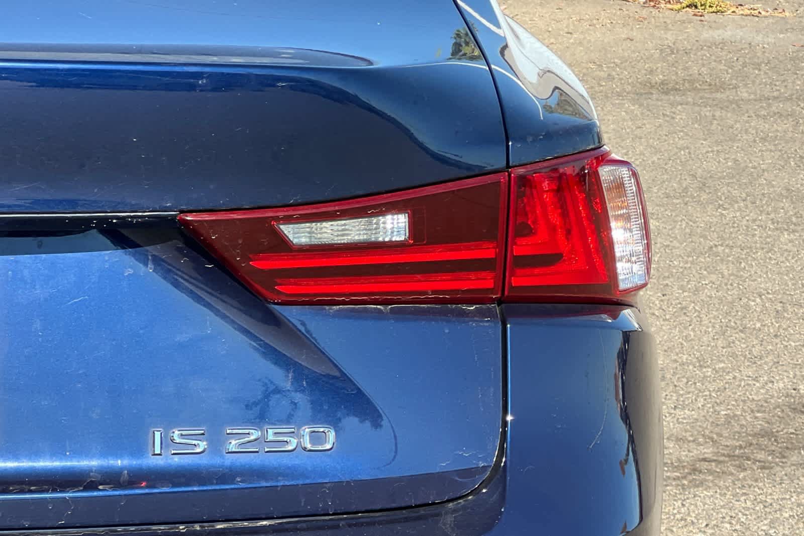 Used 2014 Lexus IS 250 RWD image 21