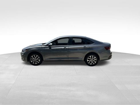 Used 2025 Volkswagen Jetta S image 2