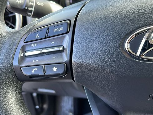 Used 2023 Hyundai Kona SEL image 12