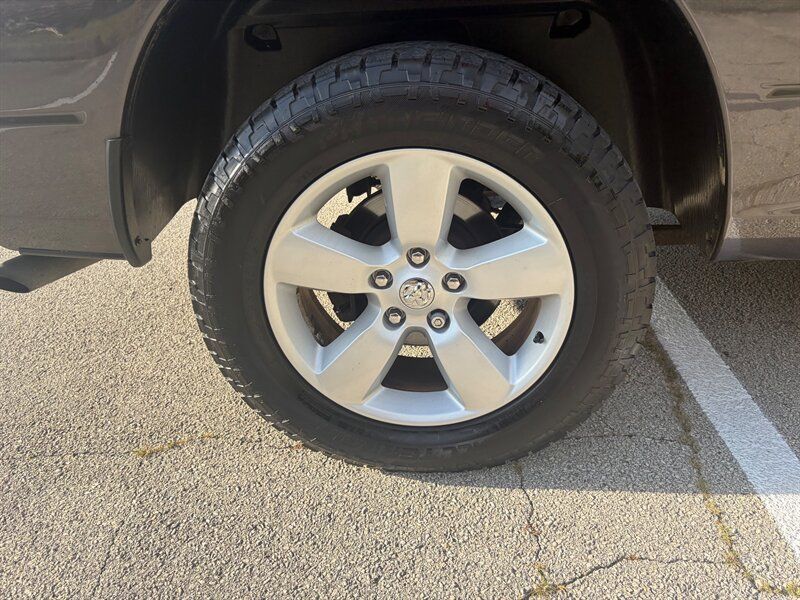 Used 2015 RAM 1500 Express AWD/4WD image 27