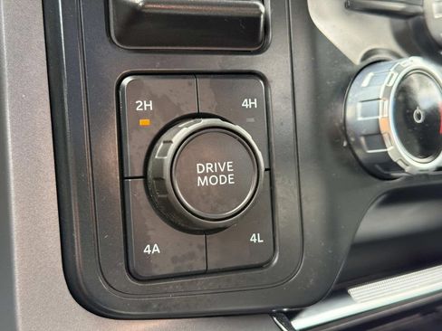 Used 2025 Ford F150 Lariat w/ Equipment Group 501A Mid AWD/4WD image 24