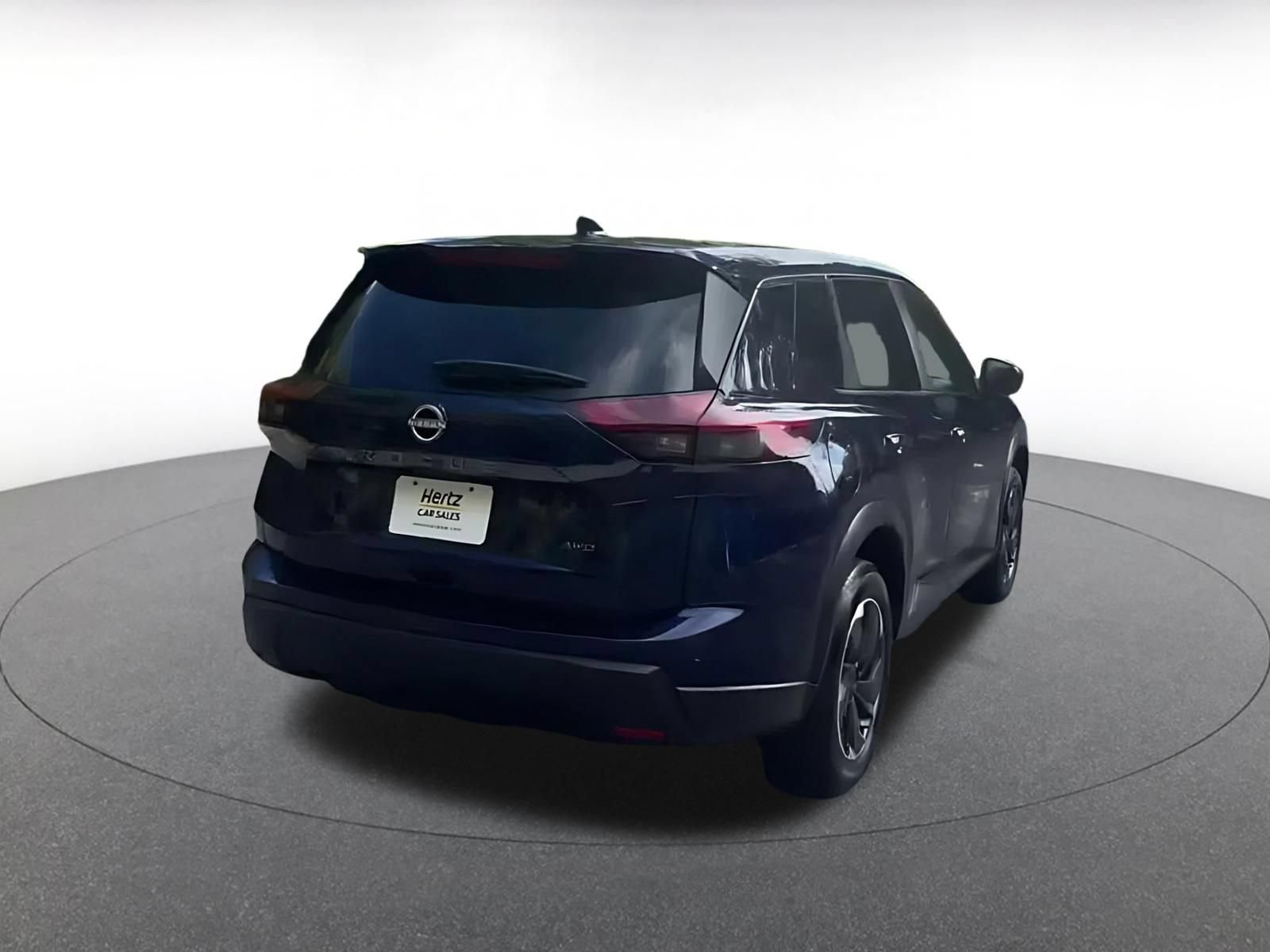 Used 2025 Nissan Rogue SV AWD/4WD image 13