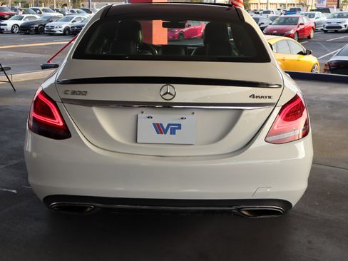 Used 2019 Mercedes-Benz C 300 4MATIC Sedan image 6