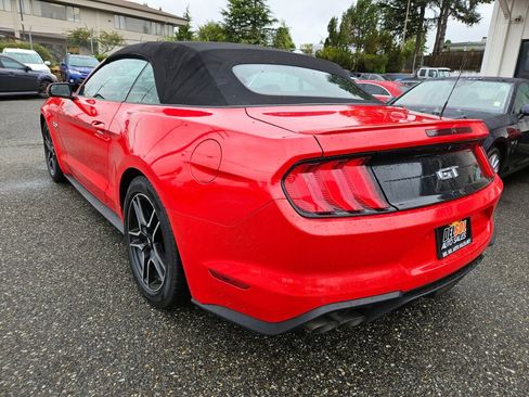 Used 2018 Ford Mustang GT Premium image 3