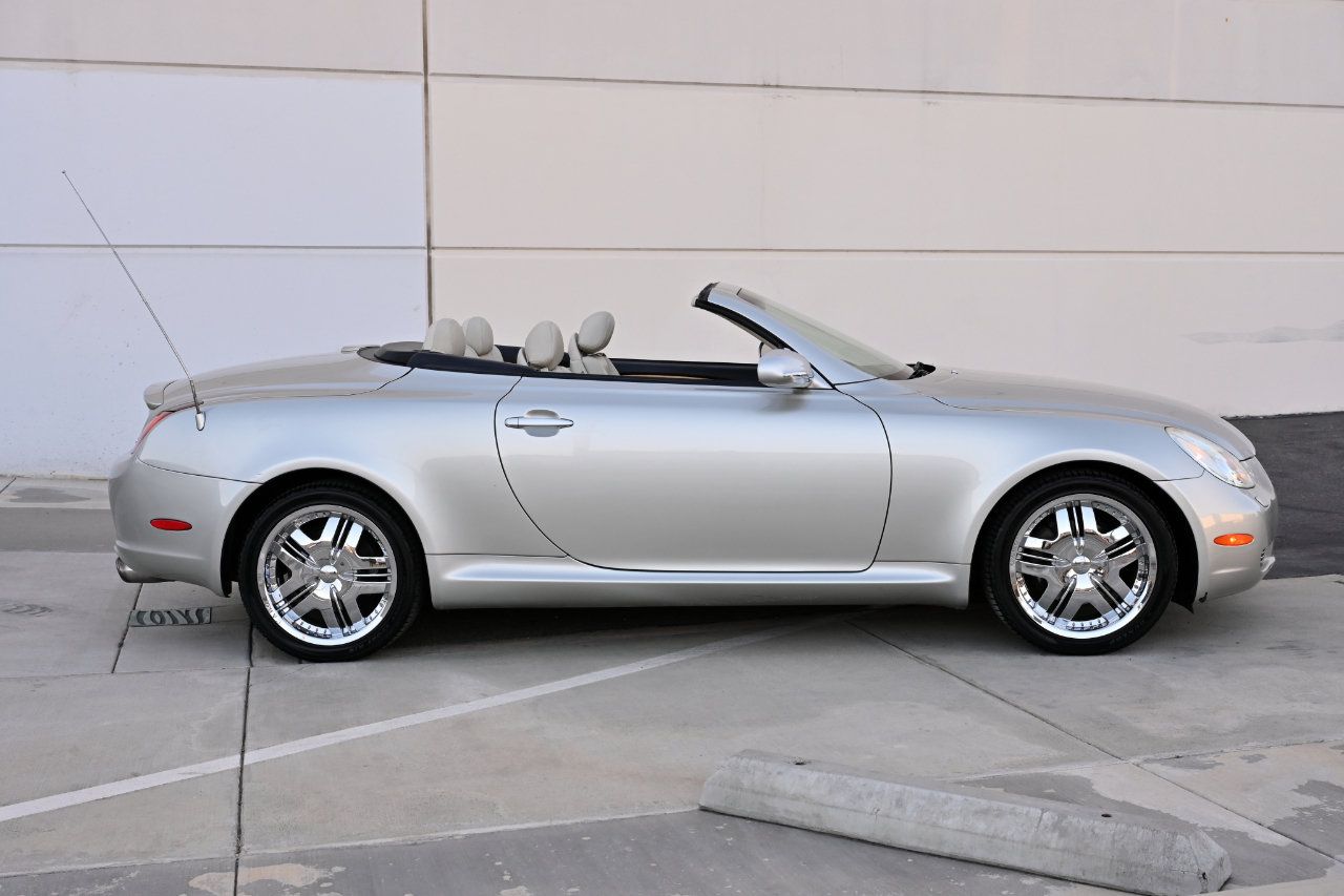 Used 2002 Lexus SC 430 Convertible RWD image 8