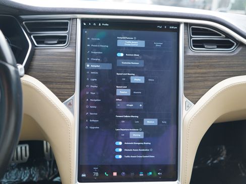 Used 2014 Tesla Model S P85D image 33