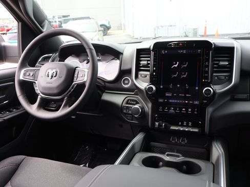 New 2026 RAM 1500 Big Horn AWD/4WD image 13