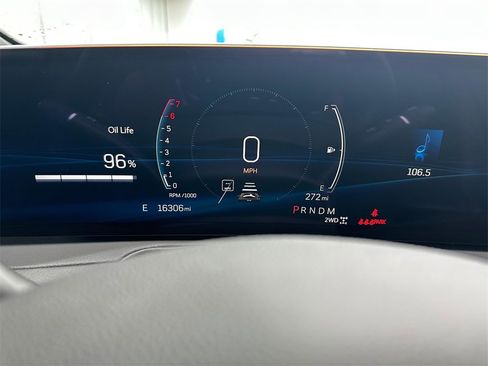 Certified 2025 Cadillac XT4 Premium Luxury image 22