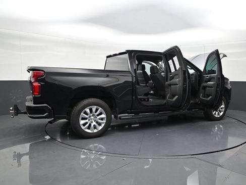 Used 2021 Chevrolet Silverado 1500 Custom RWD image 30