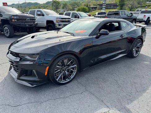 Used 2023 Chevrolet Camaro ZL1 RWD image 5