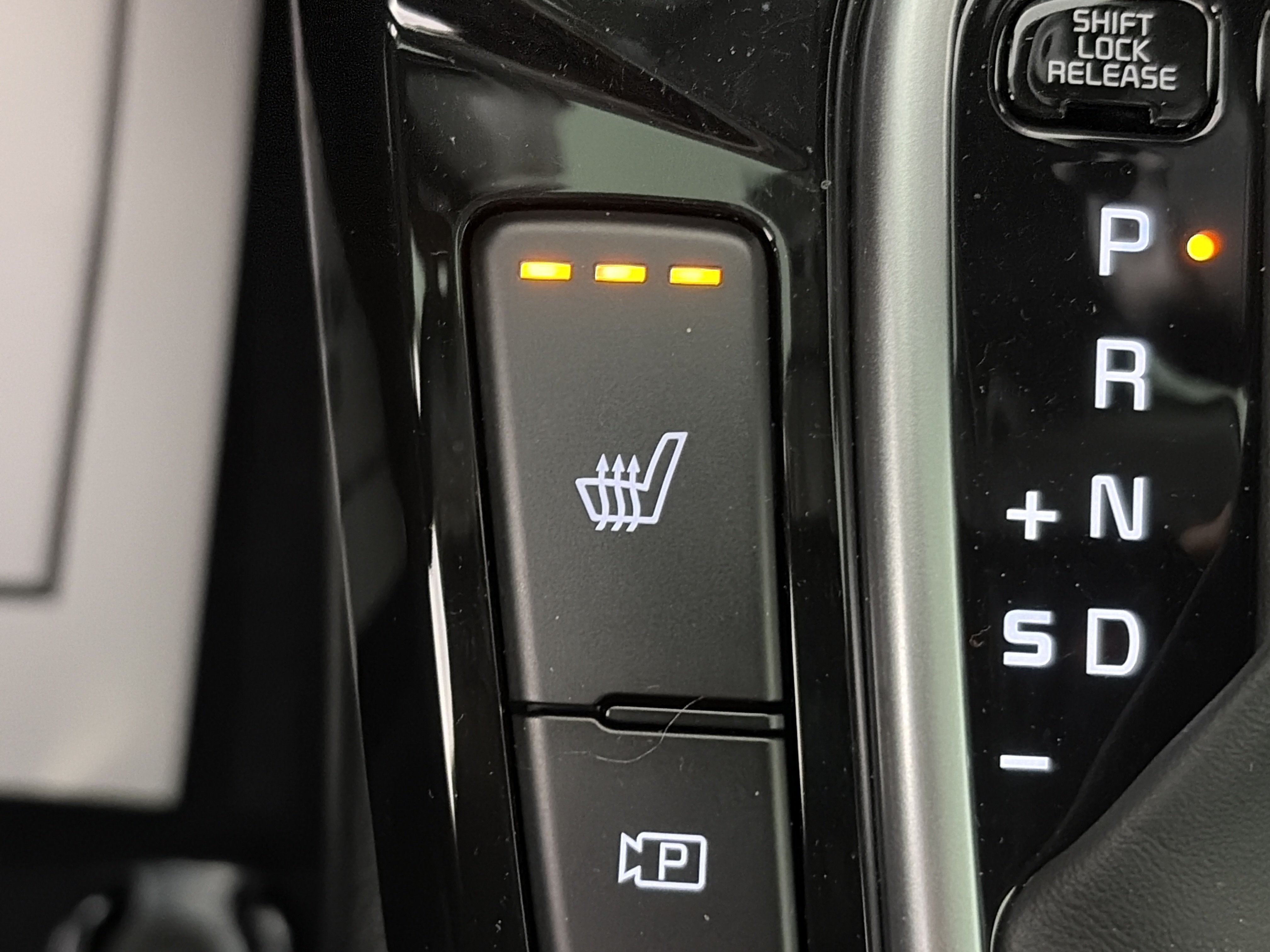 Certified 2026 Kia Seltos EX FWD image 24