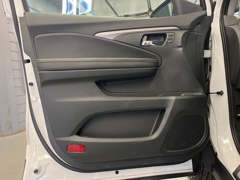 Used 2025 Honda Ridgeline RTL image 12