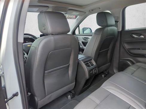 Used 2023 Chevrolet Blazer LT w/ Sound & Technology Package FWD image 18