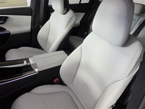 New 2026 Mercedes-Benz GLC 300 image 8