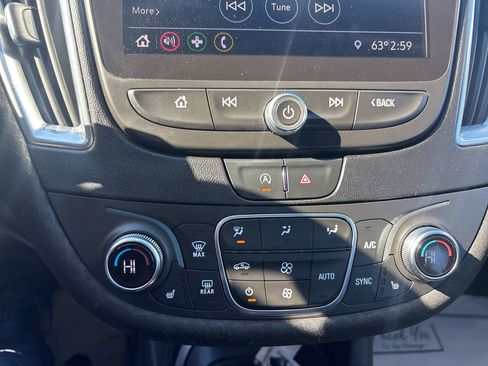 Used 2020 Chevrolet Malibu LT image 28