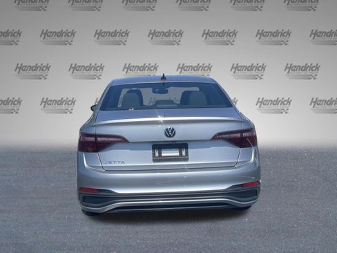 Used 2022 Volkswagen Jetta Sport FWD image 8