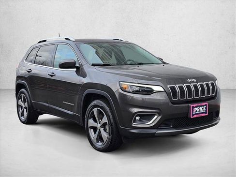 Used 2019 Jeep Cherokee Limited image 7