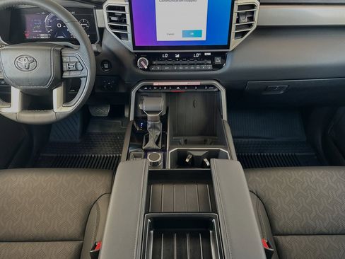 Used 2025 Toyota Tundra Limited image 16