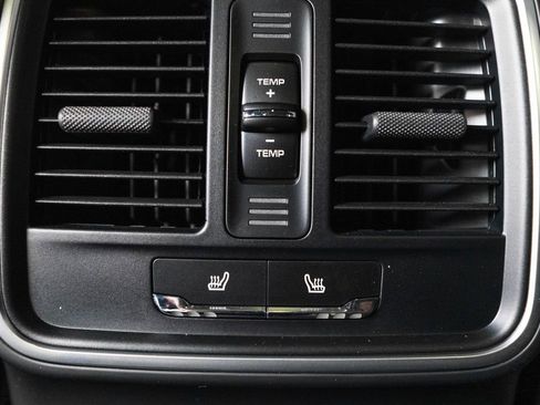 New 2026 Porsche Macan Turbo AWD/4WD image 37