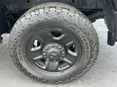 Used 2024 RAM 3500 Tradesman w/ Chrome Appearance Group AWD/4WD image 24