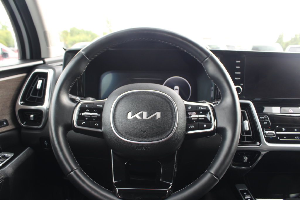 Used 2023 Kia Sorento SX Prestige AWD/4WD image 20