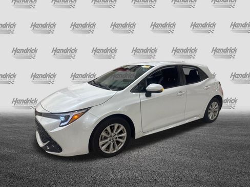Used 2024 Toyota Corolla SE FWD image 2