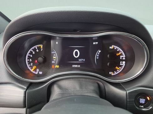 Used 2019 Jeep Grand Cherokee Laredo AWD/4WD image 45