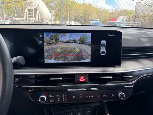 Used 2025 Kia K5 LXS image 17