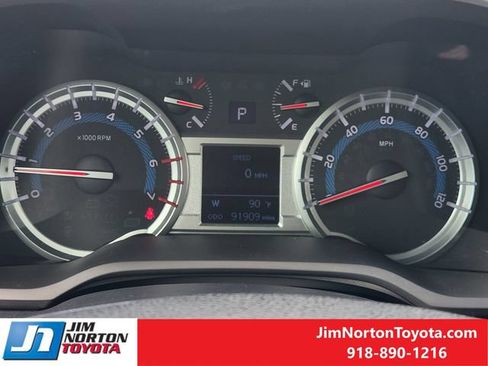 Used 2015 Toyota 4Runner Limited AWD/4WD image 16