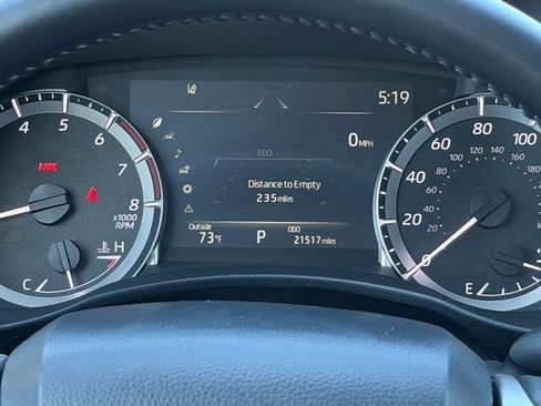 Certified 2024 Toyota Highlander XLE AWD/4WD image 29