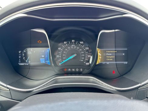 Used 2014 Ford Fusion SE w/ Equipment Group 202A FWD image 12