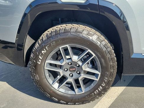 New 2026 GMC Terrain AT4 image 5