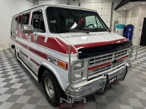 Used 1986 Chevrolet G20 image 5