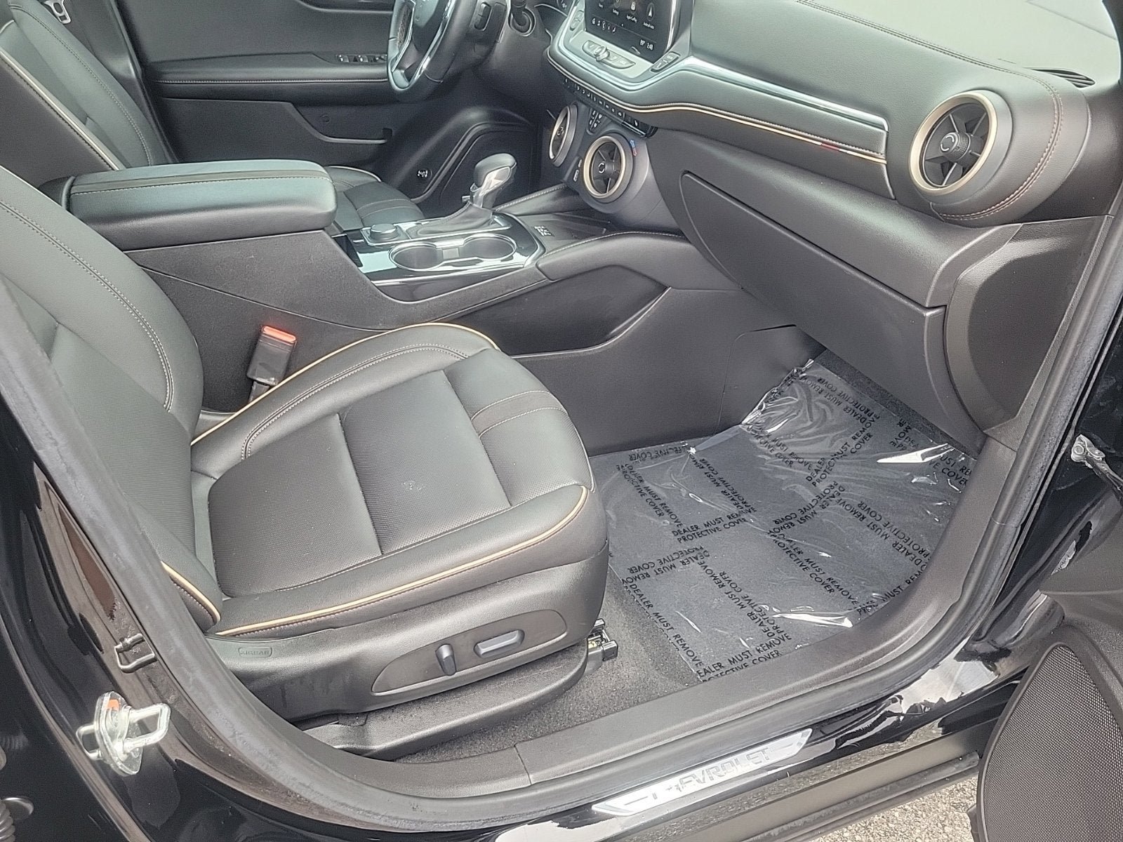 Used 2024 Chevrolet Blazer Premier FWD image 12