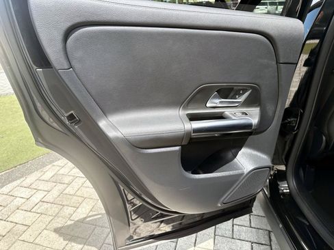 Certified 2023 Mercedes-Benz GLA 250 image 12