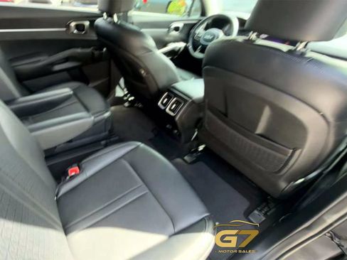 Used 2023 Kia Sorento EX AWD/4WD image 15