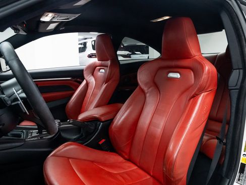 Used 2015 BMW M4 Coupe image 18
