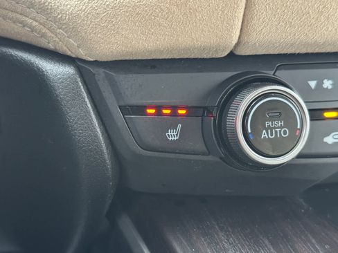 Used 2018 Honda Clarity Touring image 4