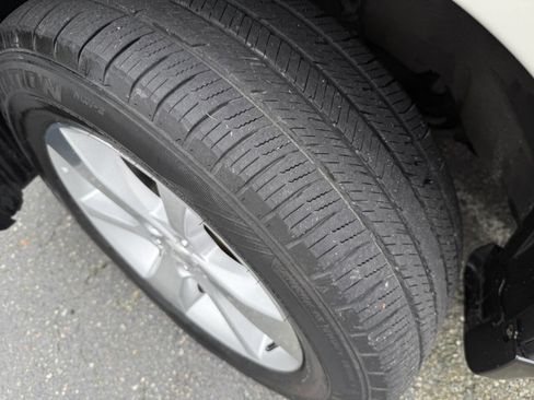 Used 2014 Subaru Outback 3.6R Limited w/ Moonroof Package image 19