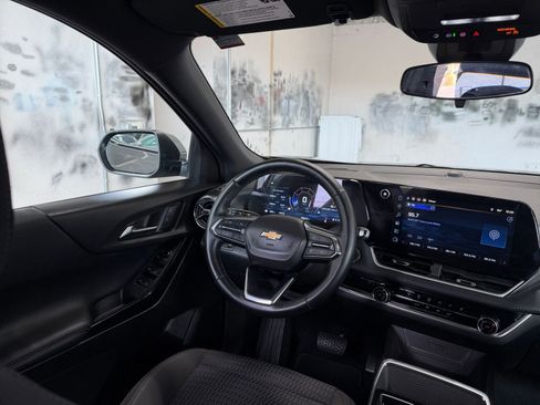 Used 2025 Chevrolet Equinox LT image 33