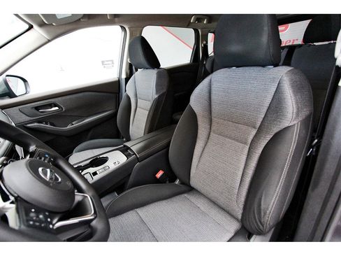 Certified 2021 Nissan Rogue SV image 27