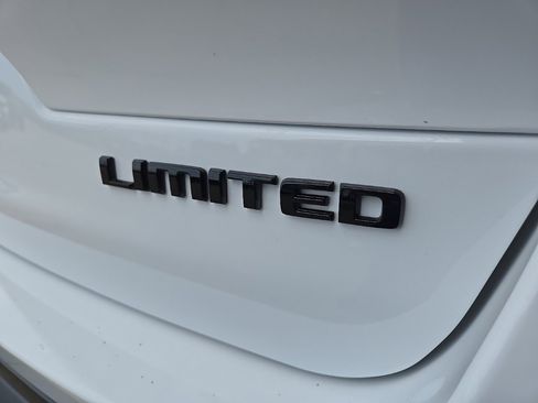 New 2025 Jeep Grand Cherokee L Limited w/ Luxury Tech Group II image 21