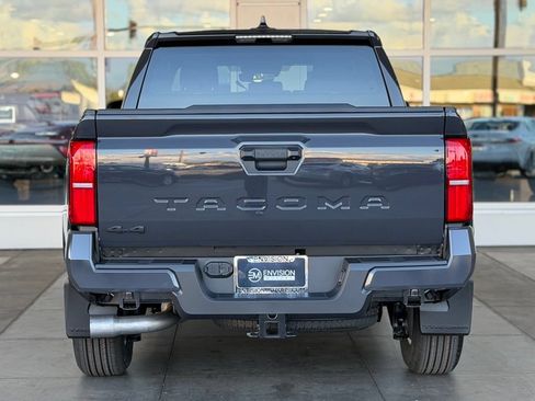 Used 2026 Toyota Tacoma SR5 AWD/4WD image 10